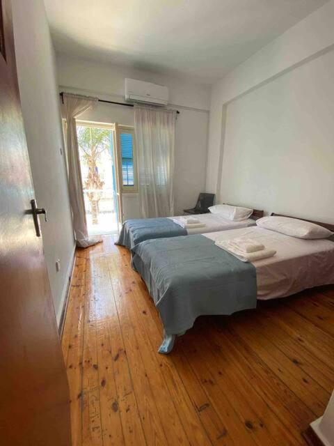 2 Bedroom Apt In Ermou 4 Minute Walk Beach Larnaca Exterior foto